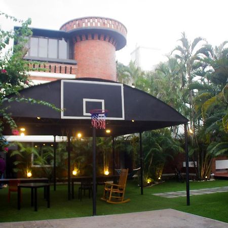 Brick Castle Hotel Chennai Exterior photo