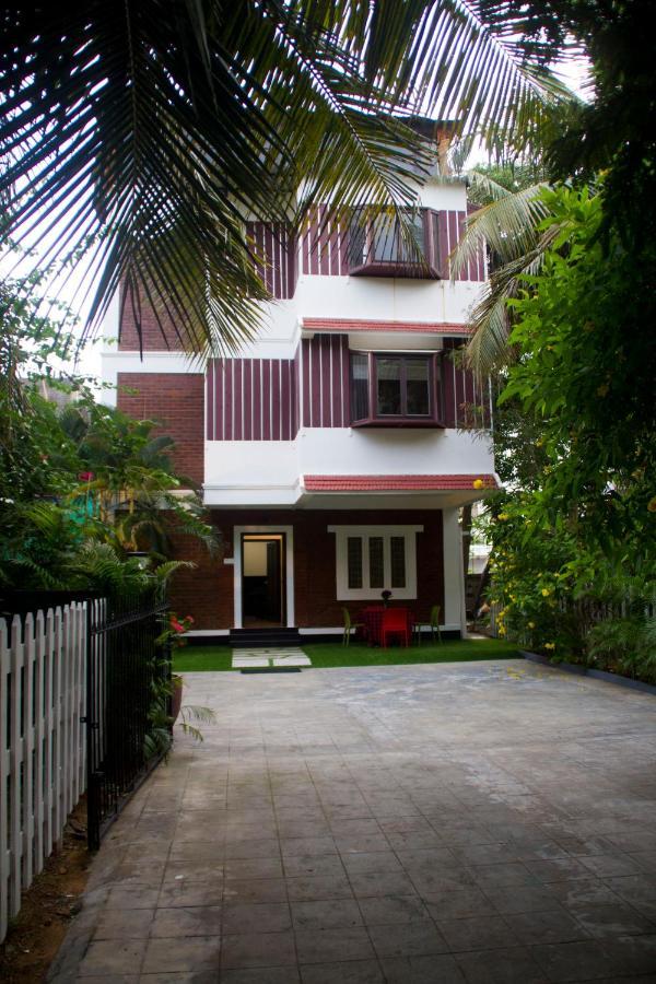 Brick Castle Hotel Chennai Exterior photo