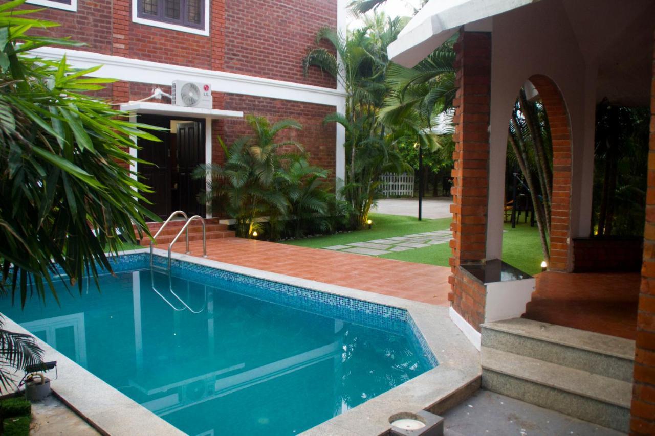Brick Castle Hotel Chennai Exterior photo