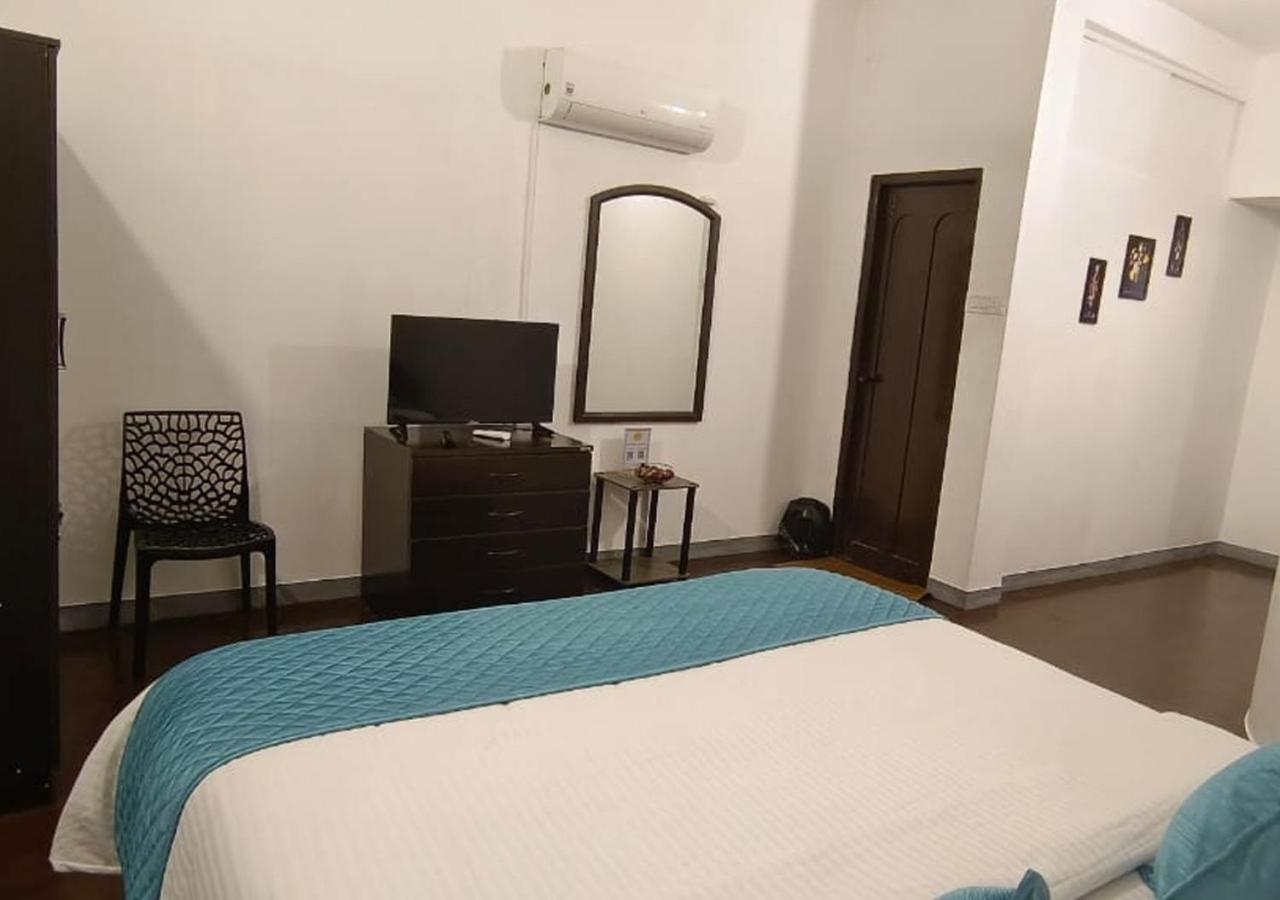 Brick Castle Hotel Chennai Exterior photo
