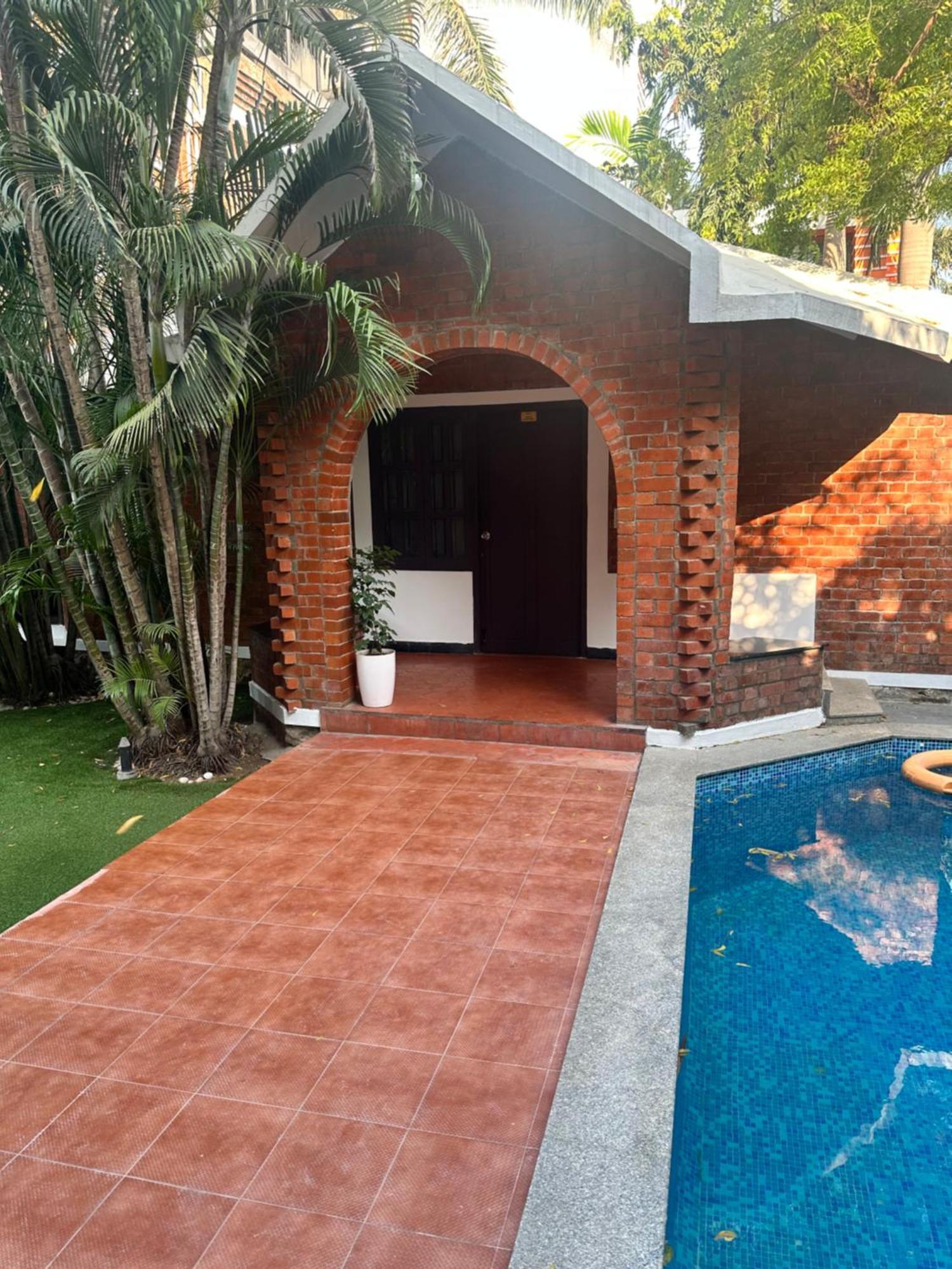 Brick Castle Hotel Chennai Exterior photo